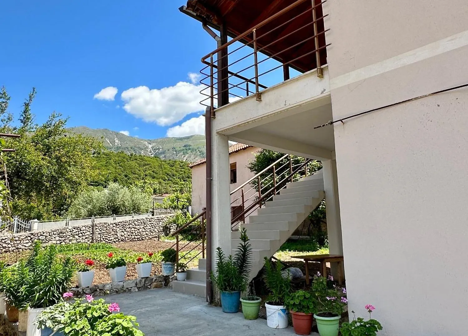Magnus Apartments Dukat Albania